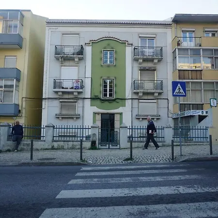 Room In Queluz 11 Minutes From Lisbon Exterior photo