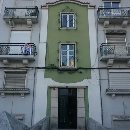 Room In Queluz 11 Minutes From Lisbon Exterior photo